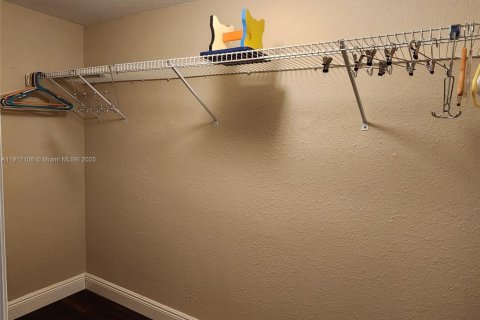 Купить кондоминиум в Плантация, Флорида 2 спальни, 115.38м2, № 1972903 - фото 21