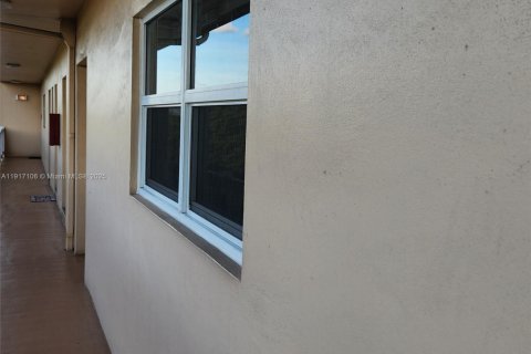 Купить кондоминиум в Плантация, Флорида 2 спальни, 115.38м2, № 1972903 - фото 4