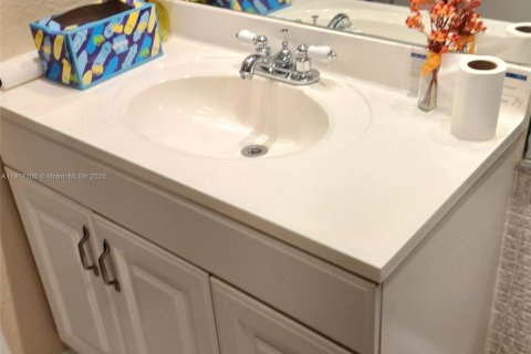 Купить кондоминиум в Плантация, Флорида 2 спальни, 115.38м2, № 1972903 - фото 19