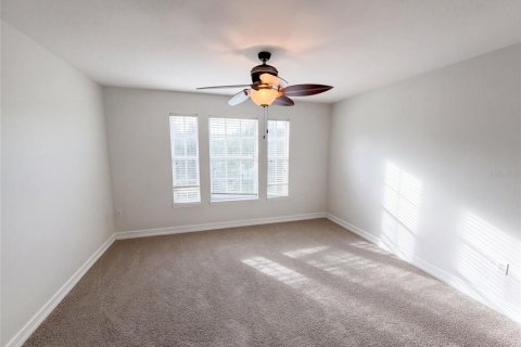 Casa en venta en Saint Cloud, Florida, 3 dormitorios, 219.81 m2 № 2384292 - foto 4