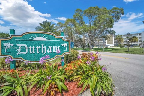 Condo in Deerfield Beach, Florida, 1 bedroom  № 2061727 - photo 10