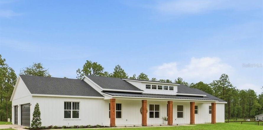 Villa ou maison à Dunnellon, Floride 4 chambres, 218.51 m2 № 2224487