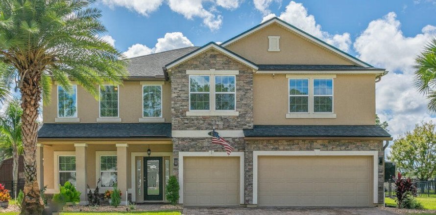 House in Saint Augustine, Florida 5 bedrooms, 344.48 sq.m. № 773218