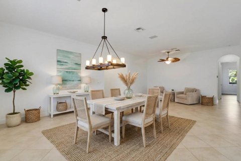 Villa ou maison à vendre à Jupiter, Floride: 4 chambres, 265.14 m2 № 2249713 - photo 8