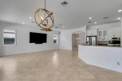 Villa ou maison à vendre à Jupiter, Floride: 4 chambres, 265.14 m2 № 2249713 - photo 10