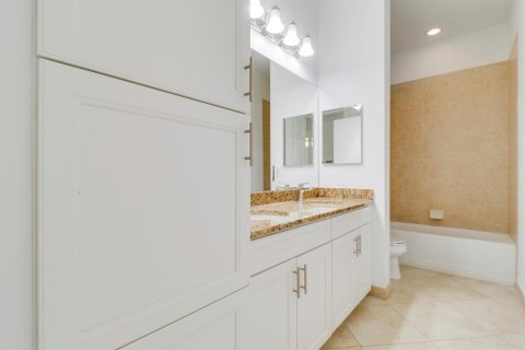 Villa ou maison à vendre à Jupiter, Floride: 4 chambres, 265.14 m2 № 2249713 - photo 28