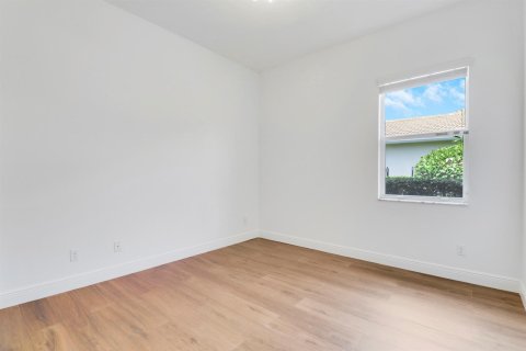 Villa ou maison à vendre à Jupiter, Floride: 4 chambres, 265.14 m2 № 2249713 - photo 27