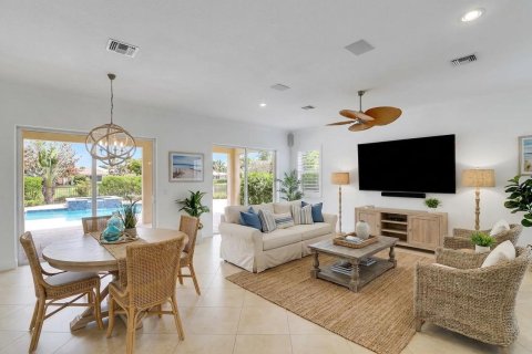 Villa ou maison à vendre à Jupiter, Floride: 4 chambres, 265.14 m2 № 2249713 - photo 15