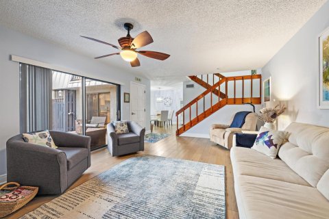 Touwnhouse à vendre à Stuart, Floride: 2 chambres, 130.06 m2 № 2251081 - photo 5