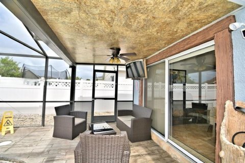 Villa ou maison à vendre à Davenport, Floride: 4 chambres, 152.55 m2 № 2135630 - photo 15