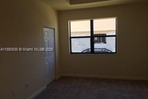 Townhouse in Tamarac, Florida 3 bedrooms, 139.82 sq.m. № 1877762 - photo 16