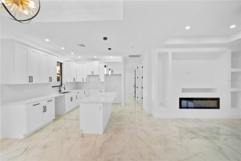 Villa ou maison à vendre à Cape Coral, Floride: 3 chambres, 128.86 m2 № 1266115 - photo 6