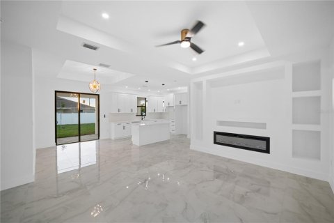 Villa ou maison à vendre à Cape Coral, Floride: 3 chambres, 128.86 m2 № 1266115 - photo 3