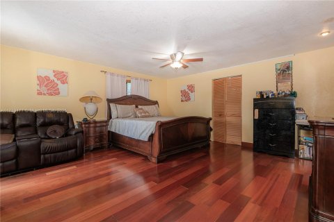 Casa en venta en Sunrise, Florida, 4 dormitorios, 184.5 m2 № 1958266 - foto 14
