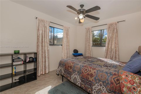 Casa en venta en Sunrise, Florida, 4 dormitorios, 184.5 m2 № 1958266 - foto 22