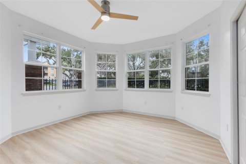 Copropriété à vendre à Orlando, Floride: 4 chambres, 138.33 m2 № 1520490 - photo 19