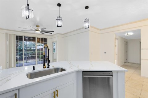 Copropriété à vendre à Orlando, Floride: 4 chambres, 138.33 m2 № 1520490 - photo 8