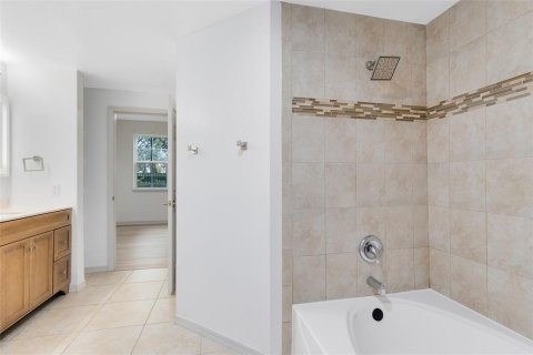 Copropriété à vendre à Orlando, Floride: 4 chambres, 138.33 m2 № 1520490 - photo 16