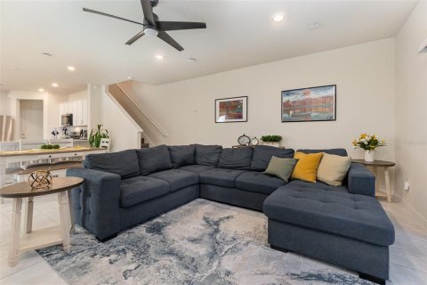 Adosado en venta en Kissimmee, Florida, 3 dormitorios, 165.55 m2 № 1556650 - foto 4