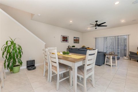 Adosado en venta en Kissimmee, Florida, 3 dormitorios, 165.55 m2 № 1556650 - foto 9