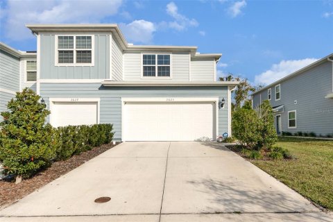 Adosado en venta en Kissimmee, Florida, 3 dormitorios, 165.55 m2 № 1556650 - foto 1