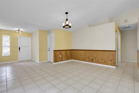 Casa en venta en Weston, Florida, 3 dormitorios, 141.4 m2 № 1804349 - foto 6