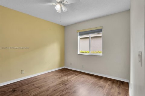 Casa en venta en Weston, Florida, 3 dormitorios, 141.4 m2 № 1804349 - foto 23