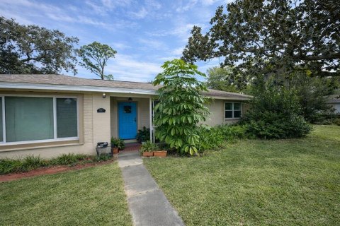 Casa en New Smyrna Beach, Florida 3 dormitorios, 181.16 m2 № 2118377