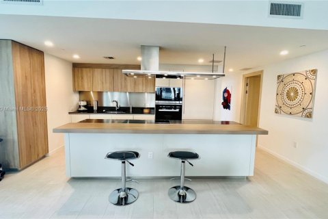 Copropriété à louer à Miami, Floride: 3 chambres, 177.35 m2 № 1859944 - photo 6