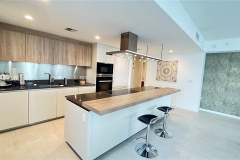 Copropriété à louer à Miami, Floride: 3 chambres, 177.35 m2 № 1859944 - photo 5