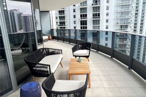 Copropriété à louer à Miami, Floride: 3 chambres, 177.35 m2 № 1859944 - photo 12