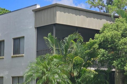 Condominio en Palm Harbor, Florida, 2 dormitorios № 2142142