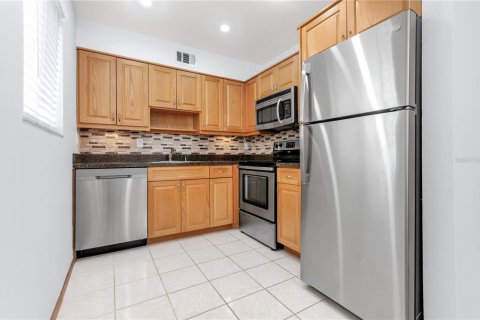 Condominio en venta en Palm Harbor, Florida, 2 dormitorios, 80.92 m2 № 2142142 - foto 4