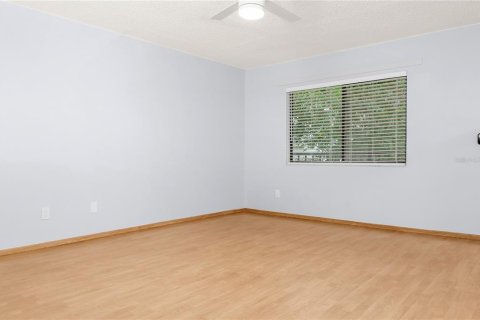 Condominio en venta en Palm Harbor, Florida, 2 dormitorios, 80.92 m2 № 2142142 - foto 15