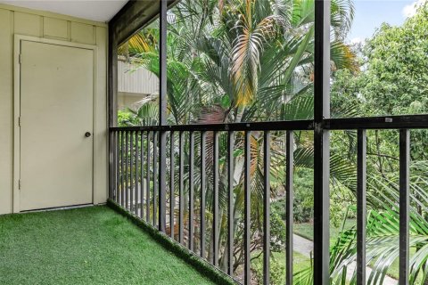 Condominio en venta en Palm Harbor, Florida, 2 dormitorios, 80.92 m2 № 2142142 - foto 19