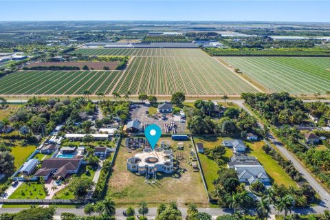 Terrain à vendre à Miami-Dade, Floride № 2001882 - photo 14