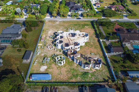 Terrain à vendre à Miami-Dade, Floride № 2001882 - photo 4