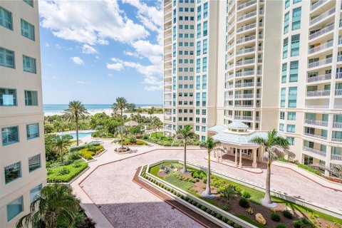 Condo in Clearwater, Florida, 2 bedrooms  № 1812752 - photo 12