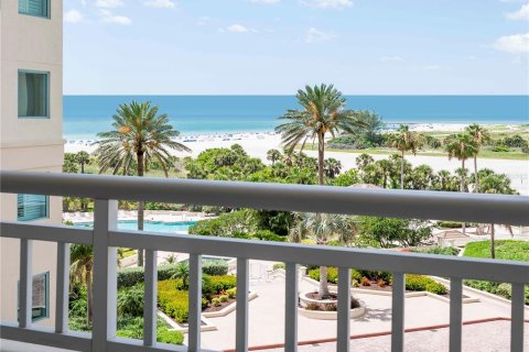 Condo in Clearwater, Florida, 2 bedrooms  № 1812752 - photo 2