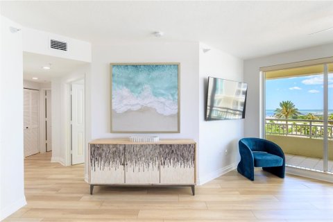 Condo in Clearwater, Florida, 2 bedrooms  № 1812752 - photo 8
