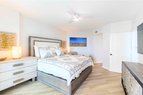 Condo in Clearwater, Florida, 2 bedrooms  № 1812752 - photo 15