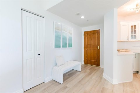 Condo in Clearwater, Florida, 2 bedrooms  № 1812752 - photo 5