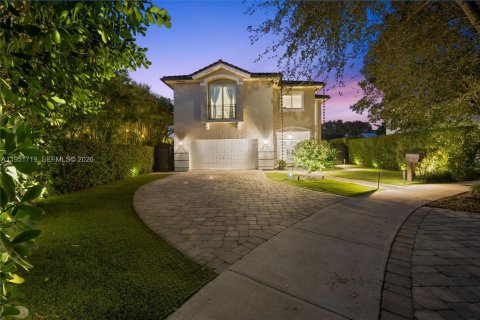 Дом в Уэст -Майами, Флорида 4 спальни, 241.27м2 № 2036467