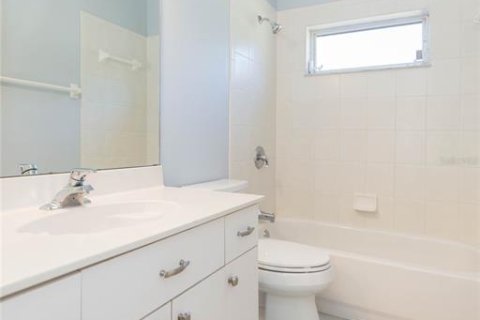 Villa ou maison à vendre à New Port Richey, Floride: 3 chambres, 190.73 m2 № 2399308 - photo 24