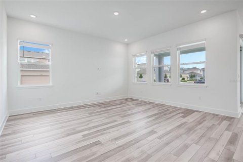 House in Winter Garden, Florida 5 bedrooms, 248.05 sq.m. № 1840149 - photo 13