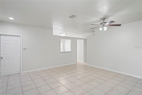 Villa ou maison à vendre à Valrico, Floride: 3 chambres, 109.81 m2 № 1803076 - photo 5