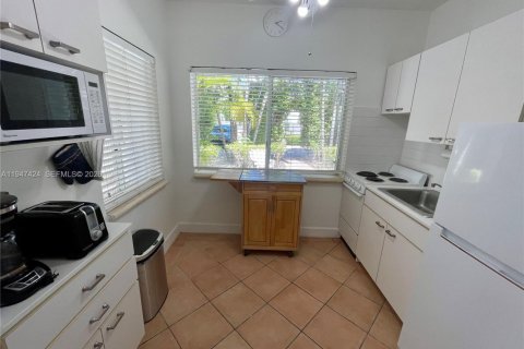 Снять в аренду квартиру в Майами-Бич, Флорида 1 спальня, 58.44м2, № 2003545 - фото 21
