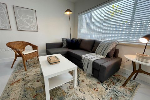 Снять в аренду квартиру в Майами-Бич, Флорида 1 спальня, 58.44м2, № 2003545 - фото 17