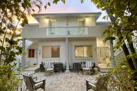 Квартира в Майами-Бич, Флорида 1 спальня, 58.44м2 № 2003545