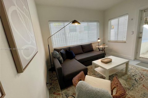 Снять в аренду квартиру в Майами-Бич, Флорида 1 спальня, 58.44м2, № 2003545 - фото 23